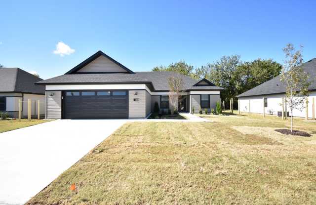 Be a Part of This Neighborhood in Farmington Heights!!! photos photos