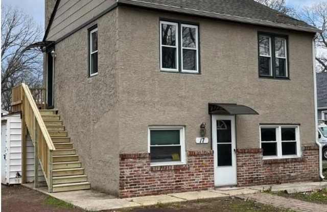 17 W 7TH Avenue photos photos