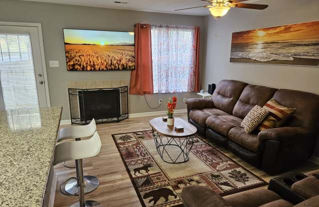 1301 Mountain Meadows Way photos photos