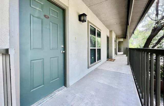 6303 Richmond Avenue Gallery 3