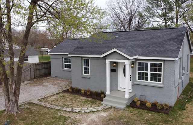 1017 Mill  ST photos photos