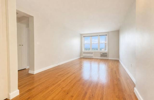 Bright, Modern 1-Bedroom Apartment in Tuckahoe, NY Gallery 3