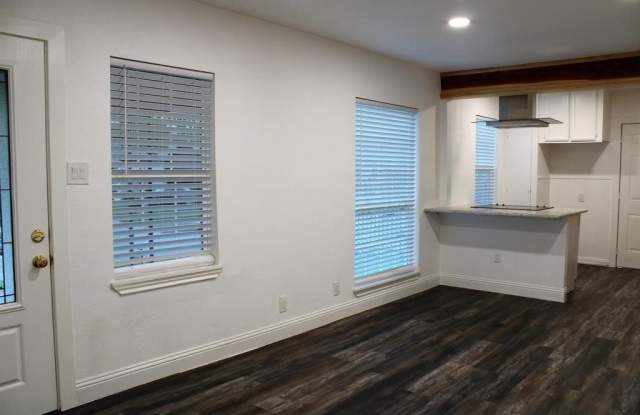 1613 Cottonwood Street Gallery 4