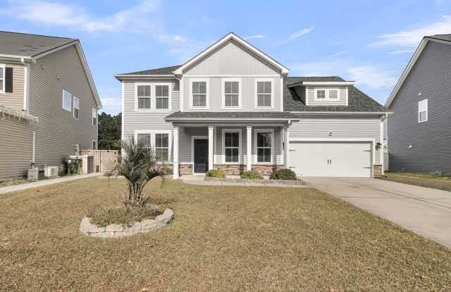 Stunning 5 Bedroom Home for Rent in Summerville, SC – 316 Beachgrass Lane | 4.5 Baths | Office | Loft | Water View - 316 Beachgrass Lane, Berkeley County, SC 29486