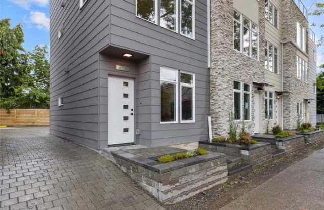4758 Green Lake Way North - 4758 Green Lake Way North, Seattle, WA 98103