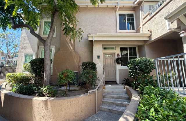 Updated 3 Bed, 3 Bath Condo in Carmel Mountain Ranch with 2-Car Garage Gallery 1