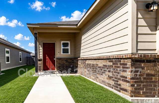 14635 Hackamore Way Gallery 4