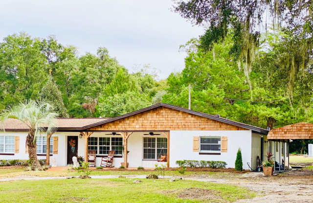 SPACIOUS HOME ON ACREAGE photos photos SPACIOUS HOME ON ACREAGE photos photos