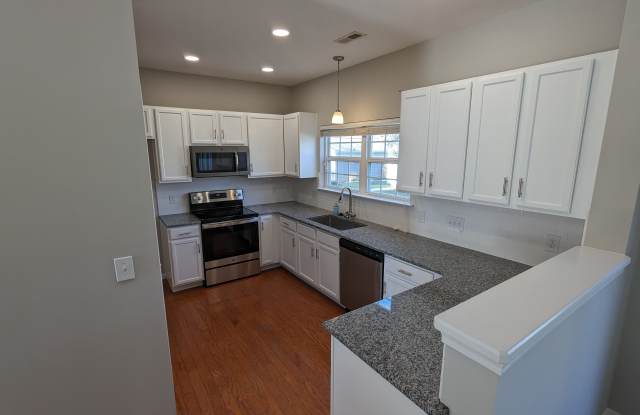 11151 Aprilia Ln Gallery 2