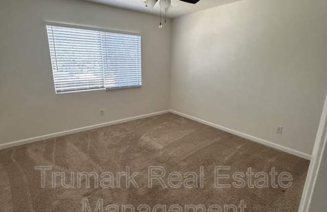 1811 Huntington Dr Gallery 3