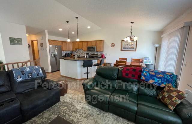 2520 5th St W photos photos