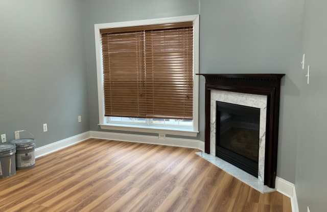 3301 CASTLE RIDGE Circle Gallery 3
