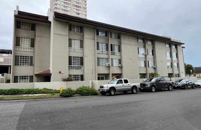 Townhomes At Pearlridge - FURNISHED 2 bedroom, 1.5 bath  unit w/1 parking stall photos photos
