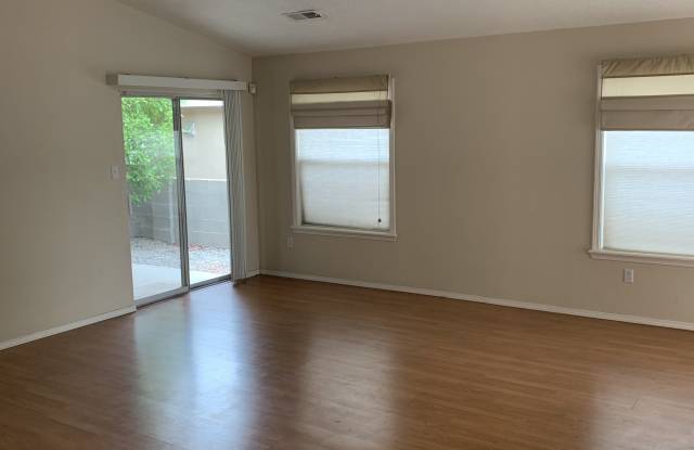 11712 Medicine Bow Pl SE Gallery 2
