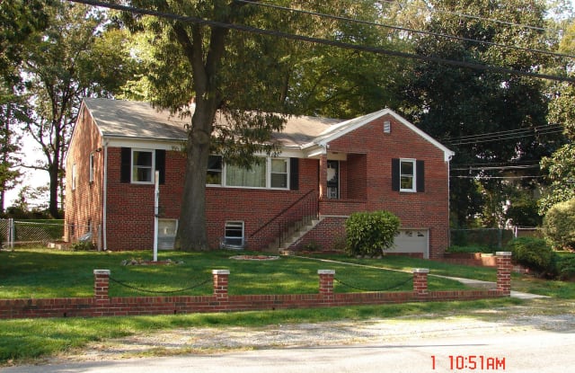 2511 LARRY AVENUE - 2511 Larry Avenue, Marlow Heights, MD 20744