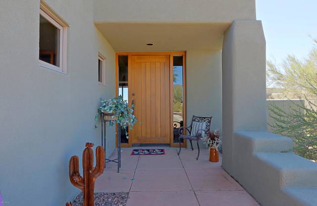 10103 E GRAYTHORN Drive Gallery 4
