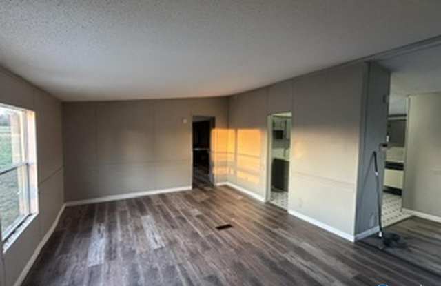 1806 Ball Park Road Gallery 2