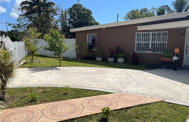 101 Miami Gardens Rd Gallery 3