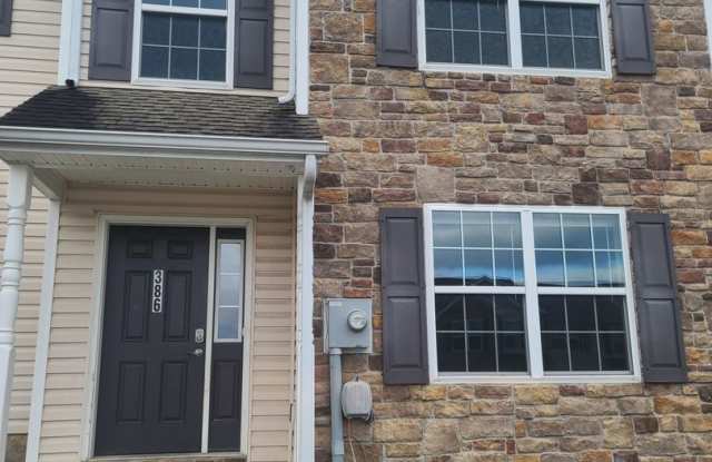 3 Bedroom 2 1/2 bath Townhome for Rent in Waynesboro photos photos