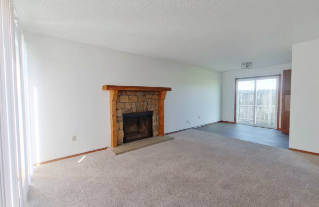 3958 N Garland Apt 2 Gallery 3