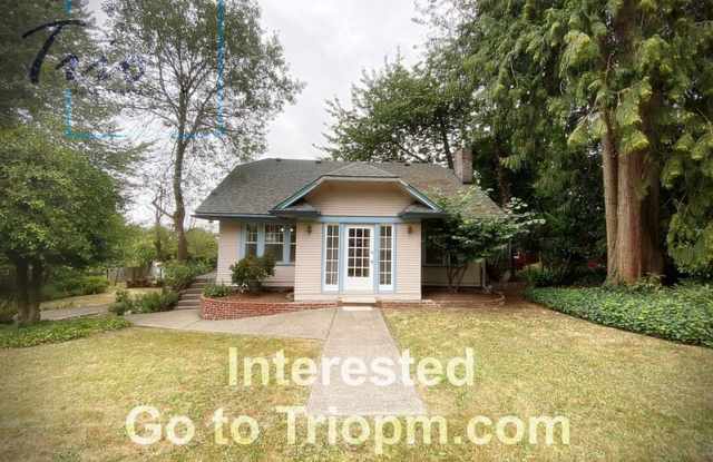 1673 Riverview Street photos photos