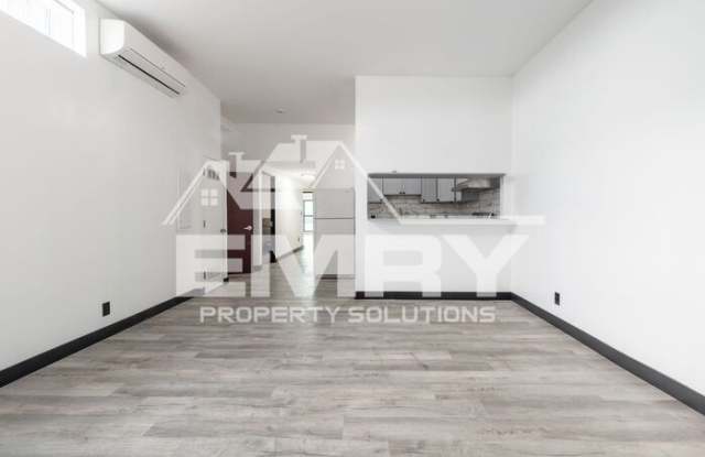 942 South Gerhart Avenue photos photos