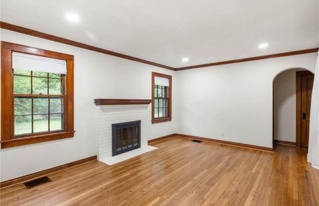 889 Milam Circle Gallery 4