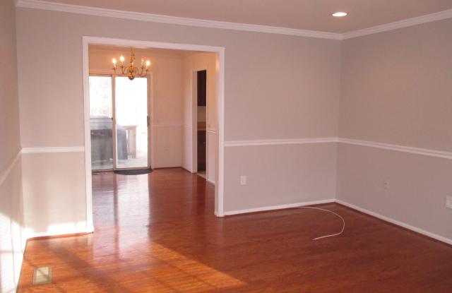 12203 Amblewood Drive Gallery 4