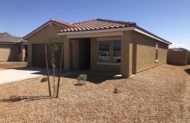 1071 W PALO VERDE Avenue - 1071 Palo Verde Avenue, Coolidge, AZ 85128