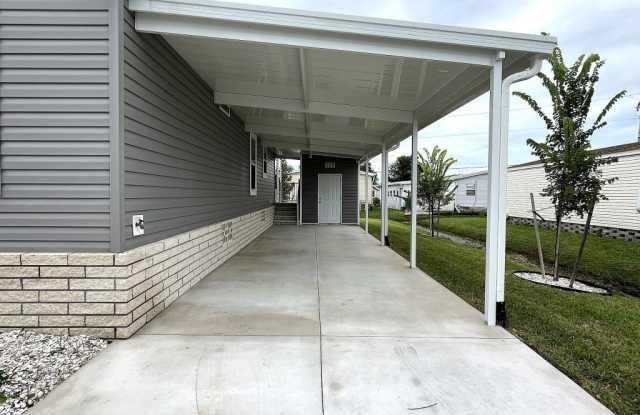 17100 Tamiami Trail Gallery 3