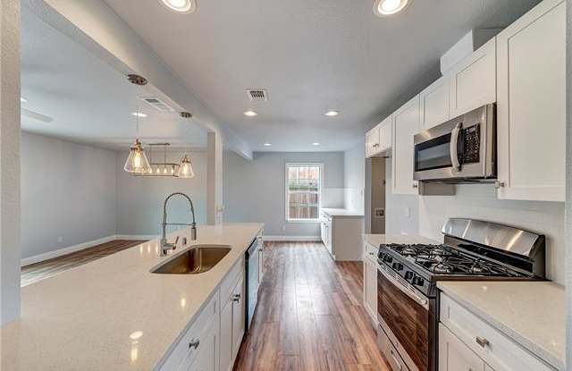 514 Bay Shore Drive Gallery 2