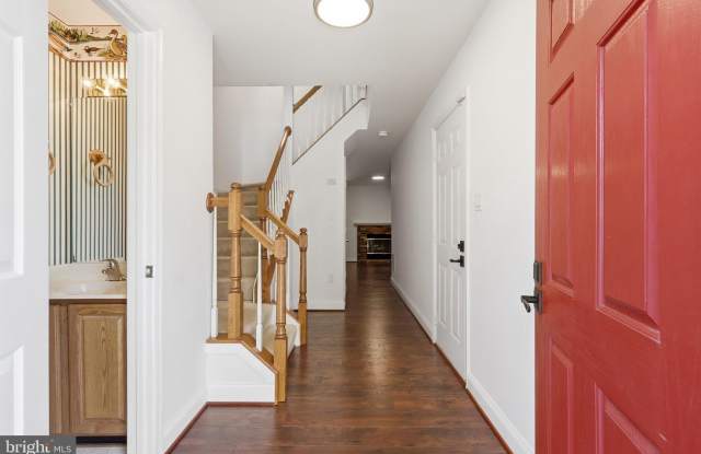 14214 BEDDINGFIELD Way Gallery 2