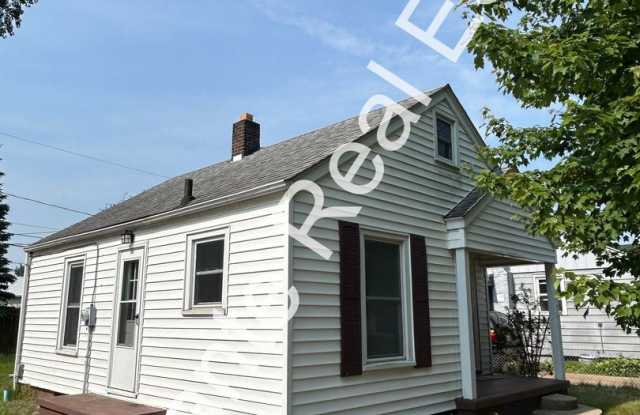 Welcome to 2723 Eldora Drive – A Cozy West Toledo Home for Rent! photos photos