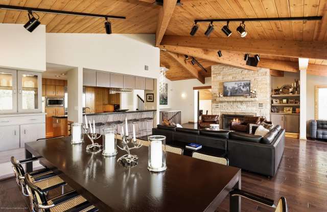459 Ridge Road Gallery 2
