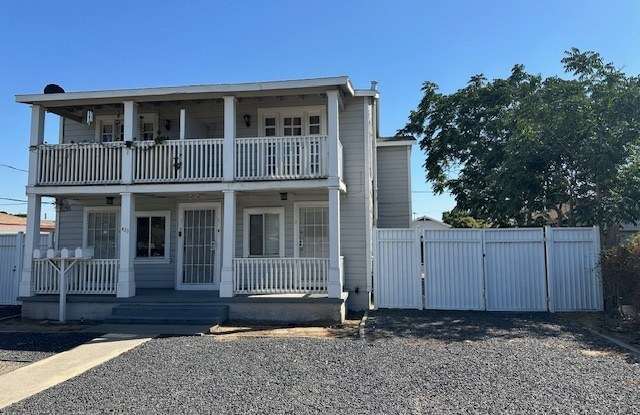 423 Spruce Street - 423 Spruce Street, Stanislaus County, CA 95351