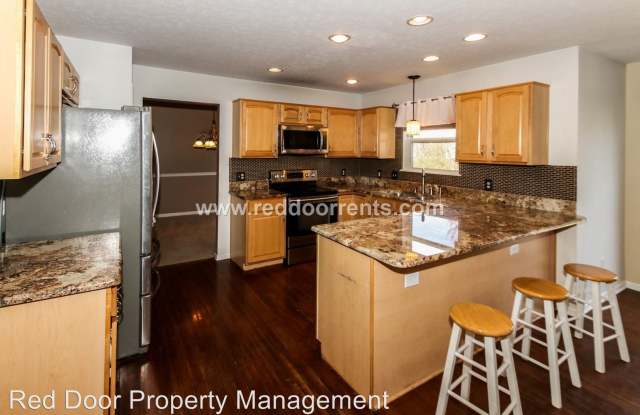 8726 Providence Dr Gallery 4