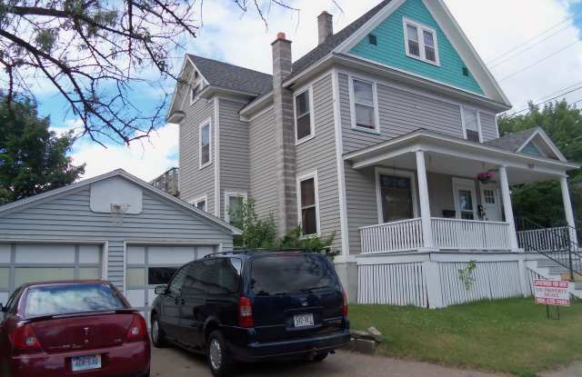 107 West College Avenue - 2 - 107 West College Avenue, Marquette, MI 49855 107 West College Avenue - 2 - 107 West College Avenue, Marquette, MI 49855