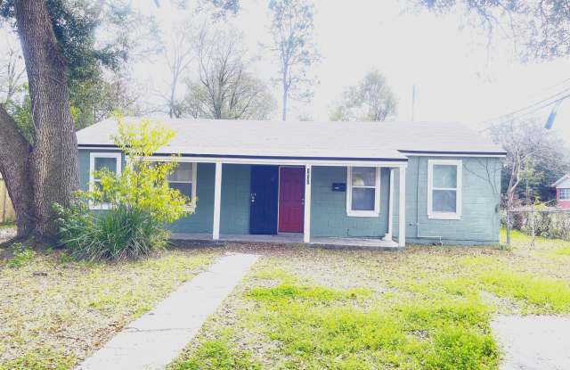 Beautiful 4-Bedroom House - 1632 West 11th Street, Jacksonville, FL 32209