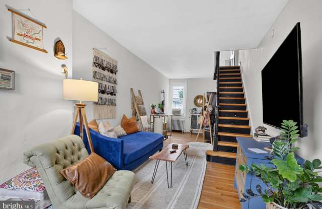 1123 E EYRE Street photos photos