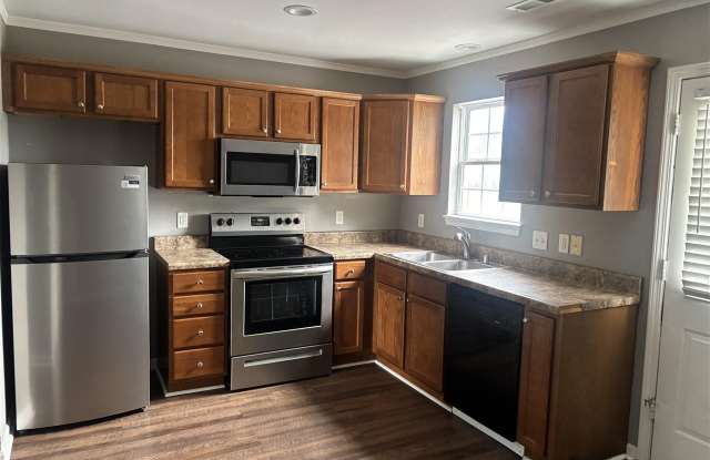 180 Coachman Court Gallery 2