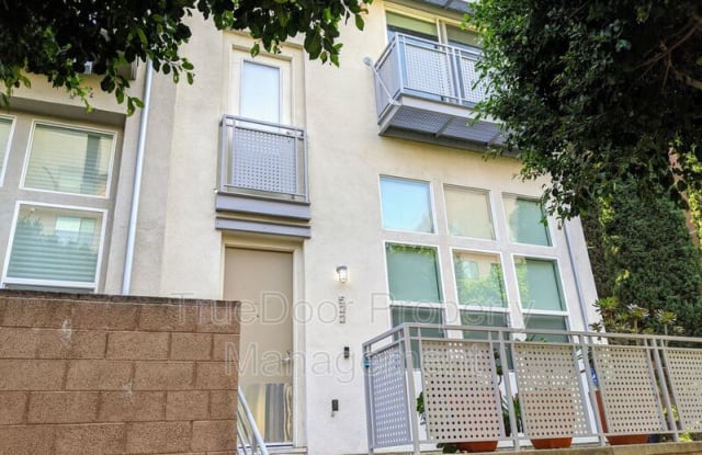 522 Jeanette Lane - 522 E Jeanette Ln, Santa Ana, CA 92705