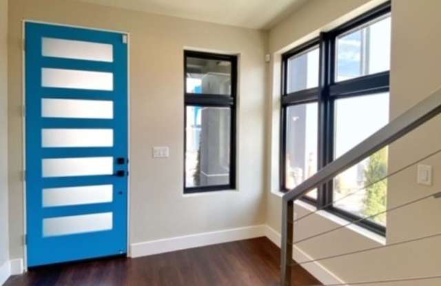 2BD/2 Bath unit MidTown Townhome Gallery 1