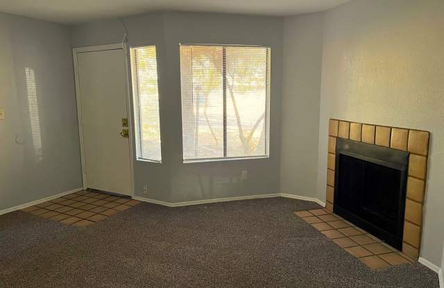 AFFORDABLE TOWN HOME IN TEMPE!! Gallery 3