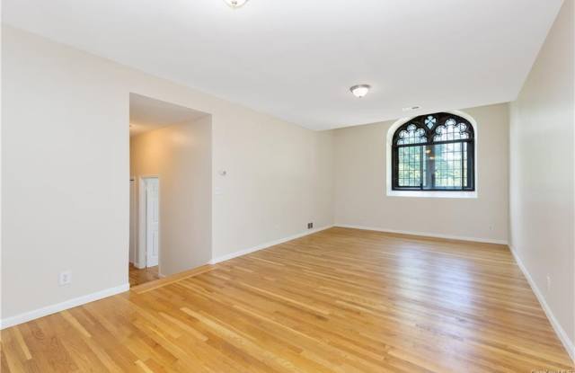 101 Chateau Rive Gallery 2