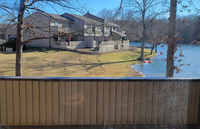 74 Lakeshore Court, #81 - 1 Gallery 4