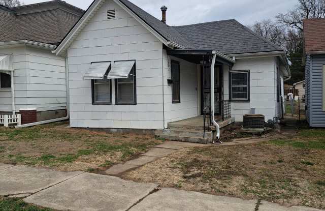 2805 South 18th Street - 2805 South 18th Street, St. Joseph, MO 64503