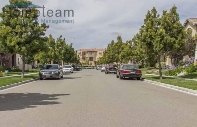 3BR / 2.5 BA 2662 Sq ft Otay Ranch / Chula Vista photos photos