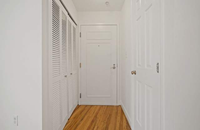 1 Bed 1 Bath - Kalorama Condo - Move In Ready Gallery 3