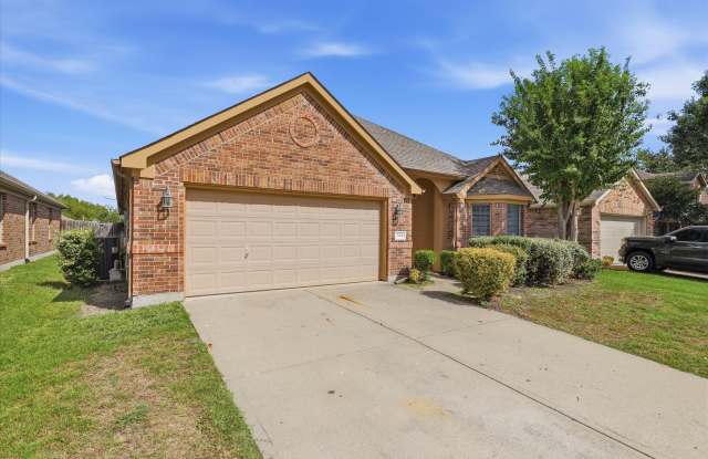 506 Hackberry Drive Gallery 3