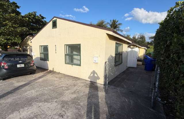 6345 N Miami Ave photos photos